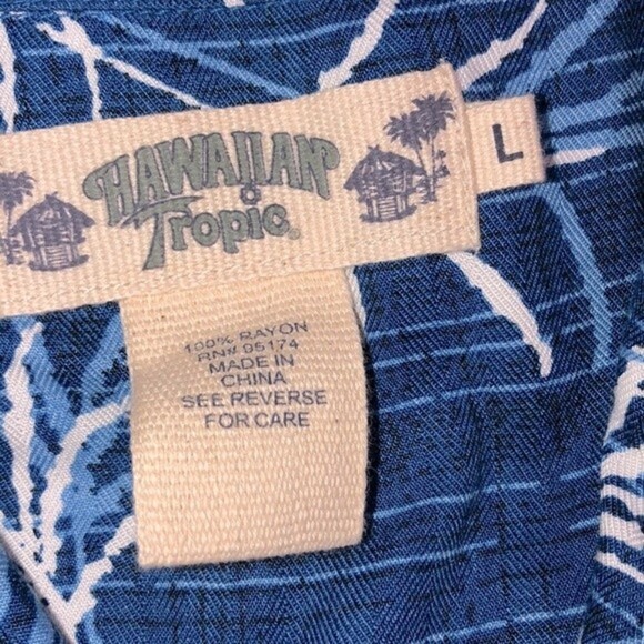 Hawaiian Tropic size large blue tropical shirt - Picture 3 of 4